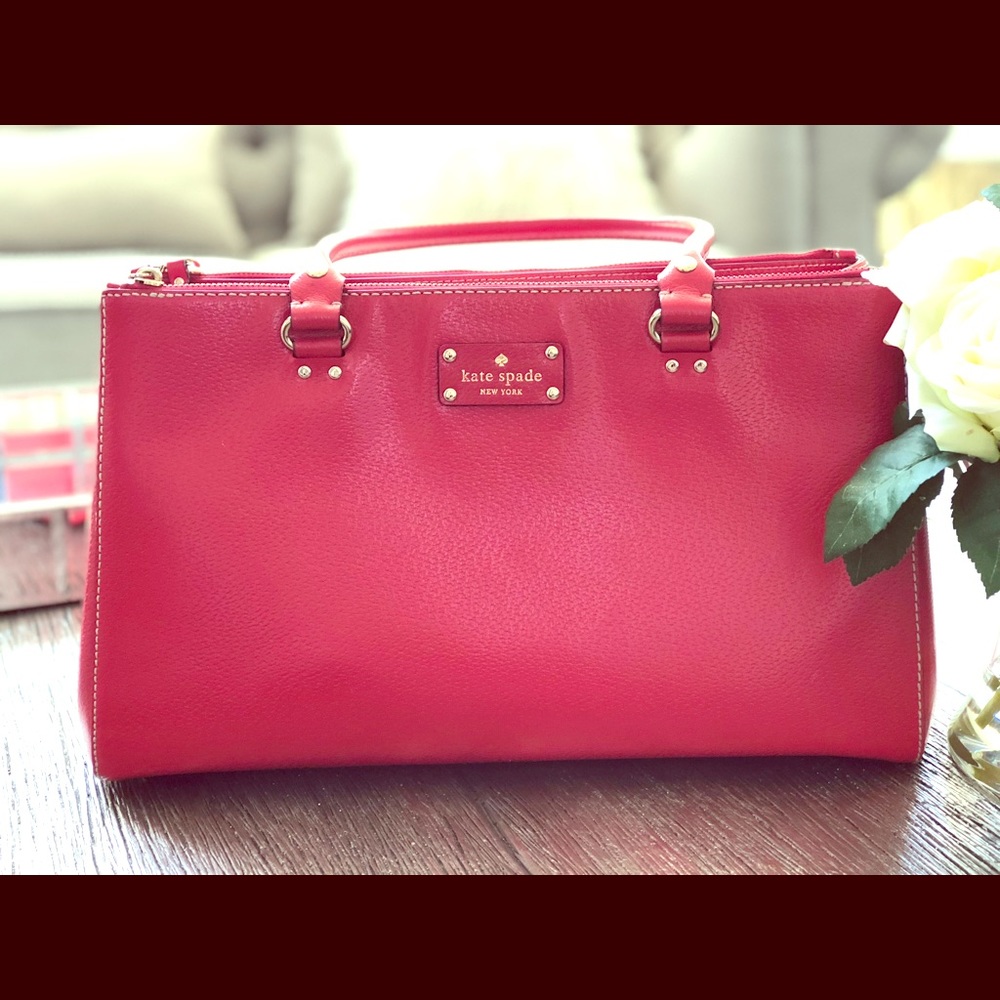 Beautiful and spacious Kate Spade tote!